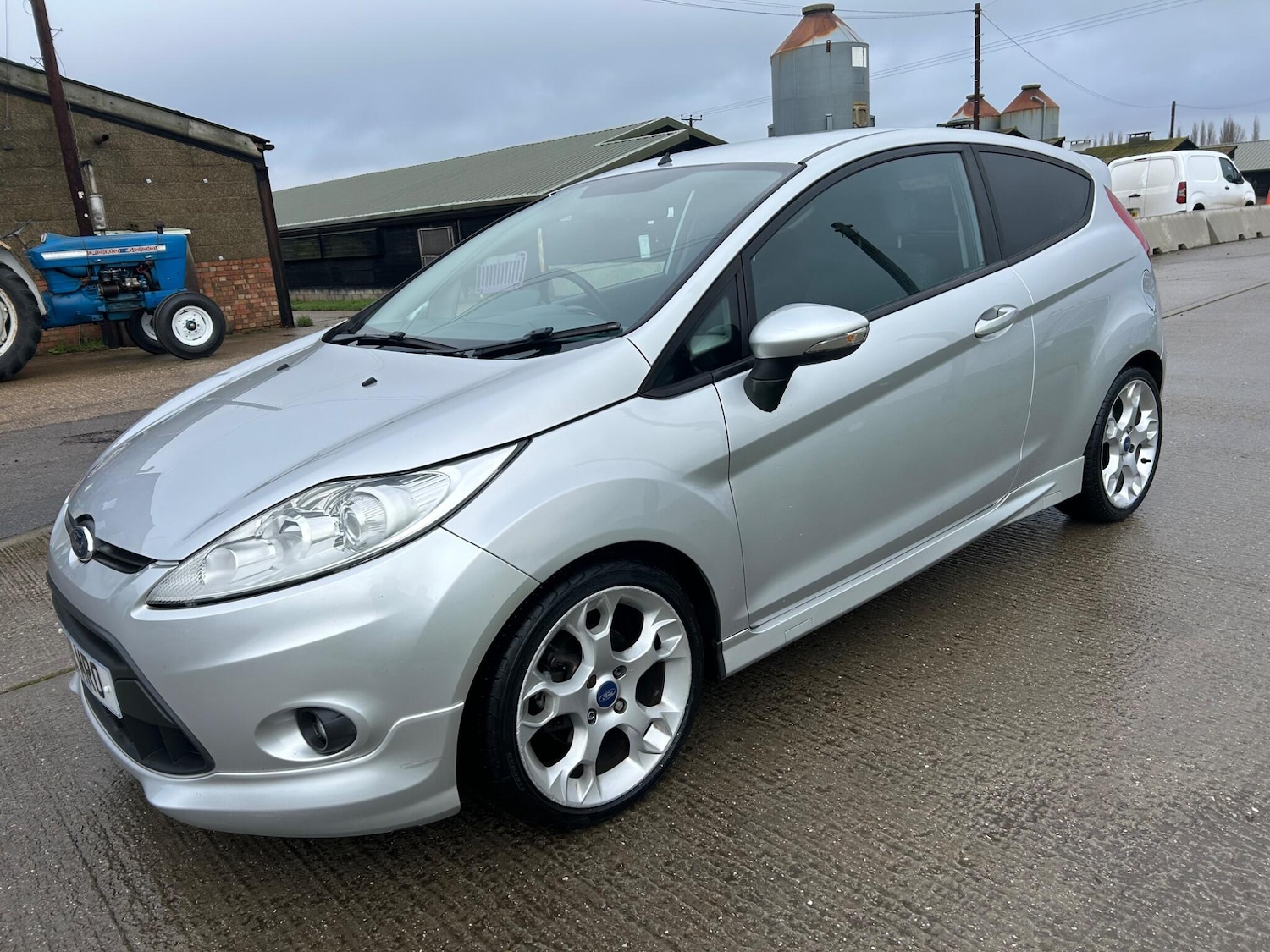Used Ford Fiesta 2011 for sale - 77658851: Photo 17