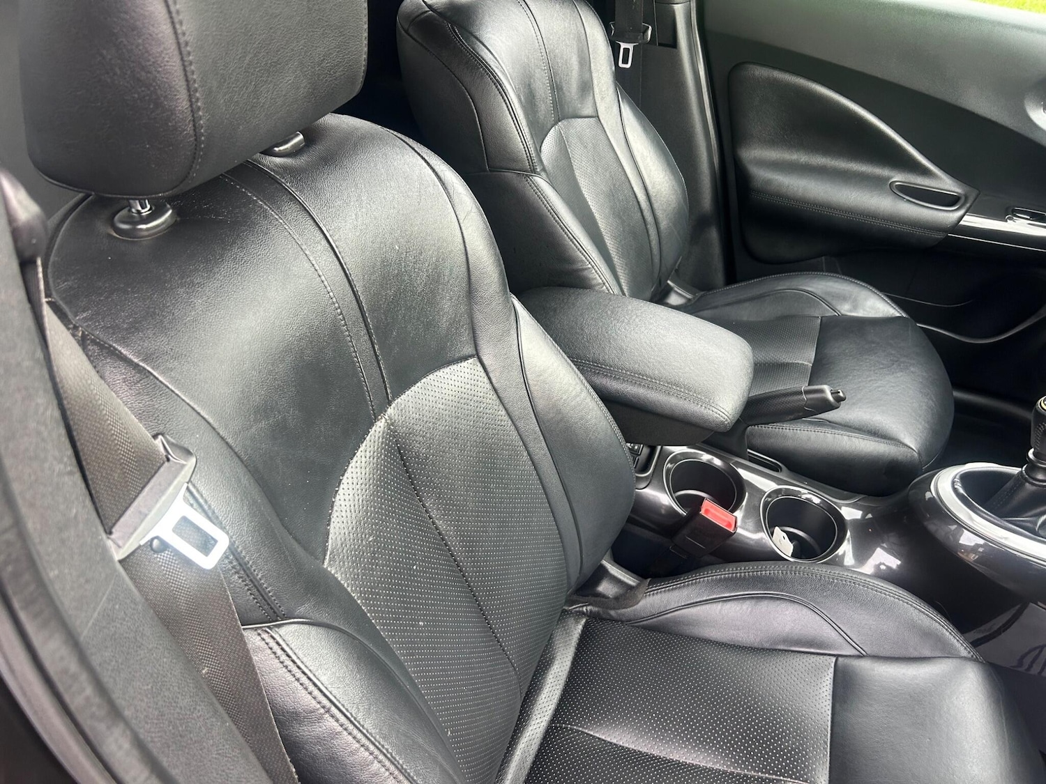 Used Nissan Juke 2016 for sale - 76993896: Photo 2