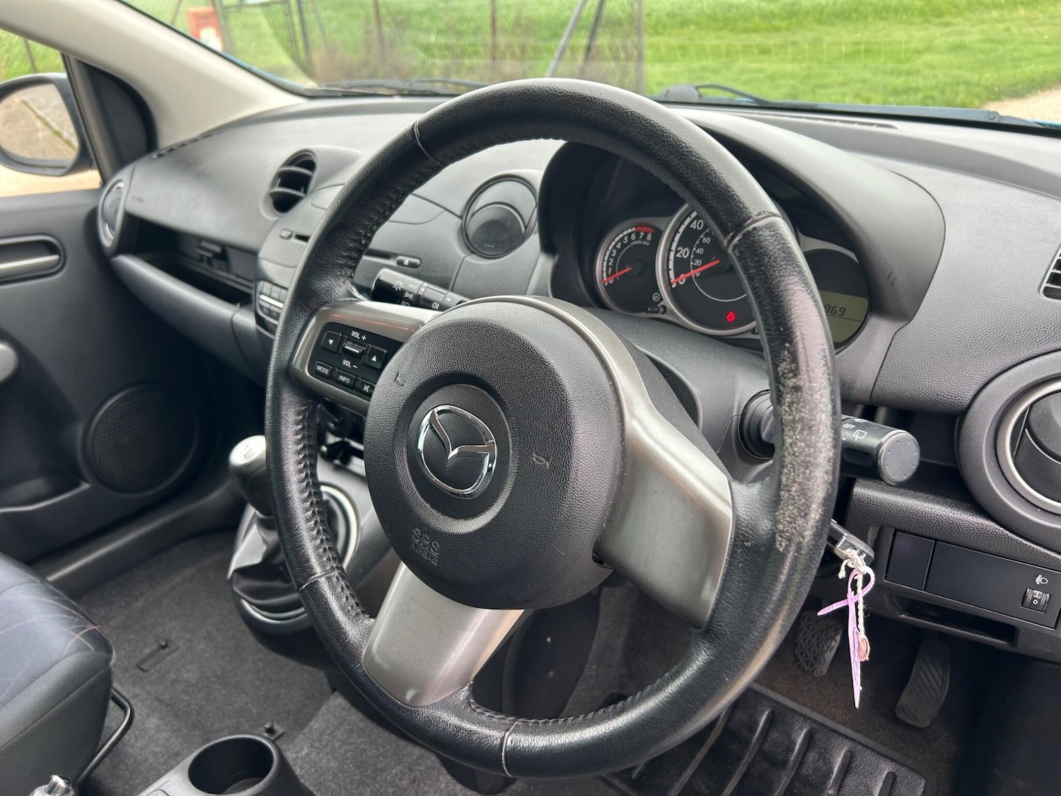 Used Mazda Mazda2 2014 for sale - 78034218: Photo 4