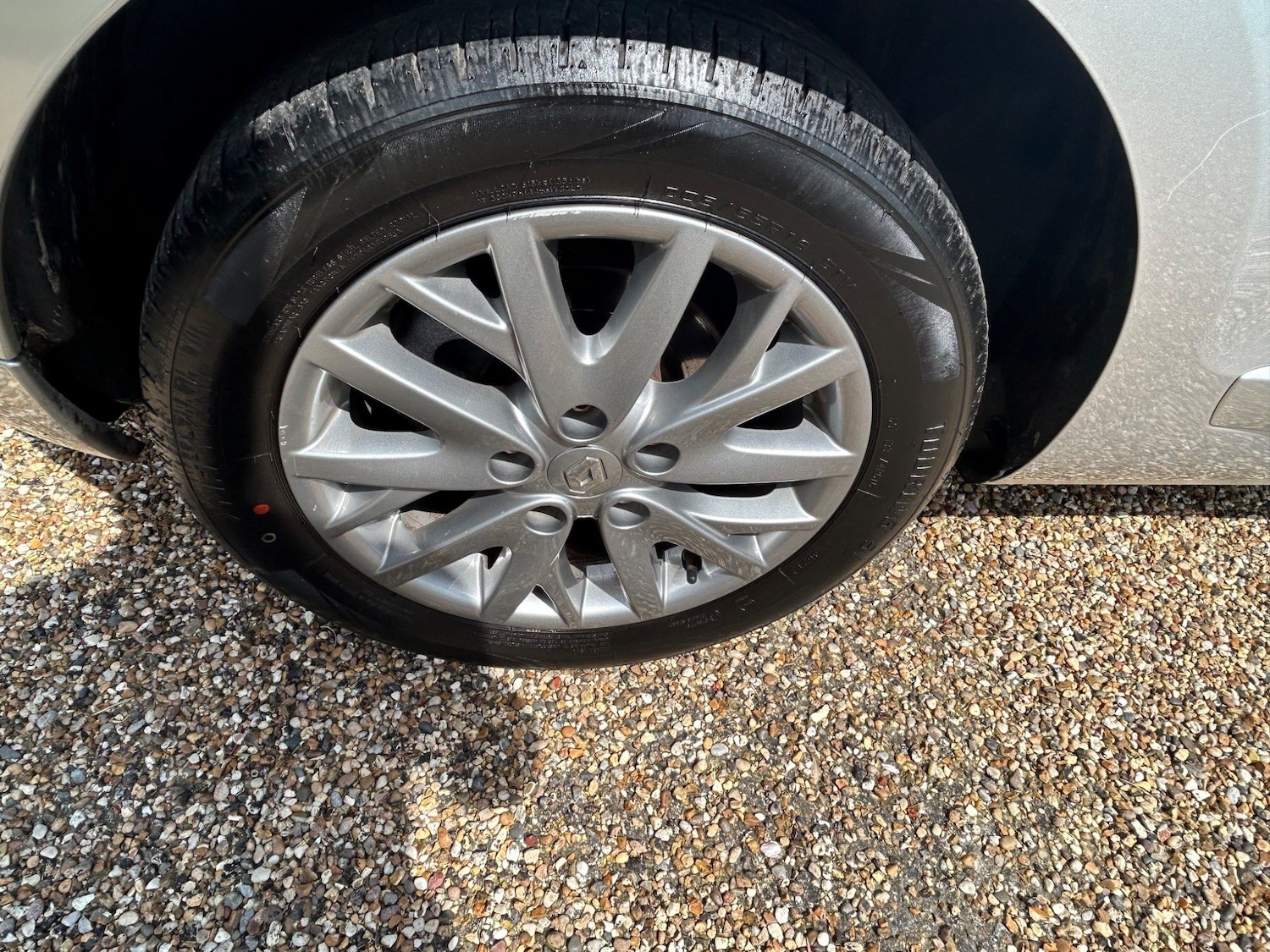 Used Renault Megane 2014 for sale - 75139385: Photo 2