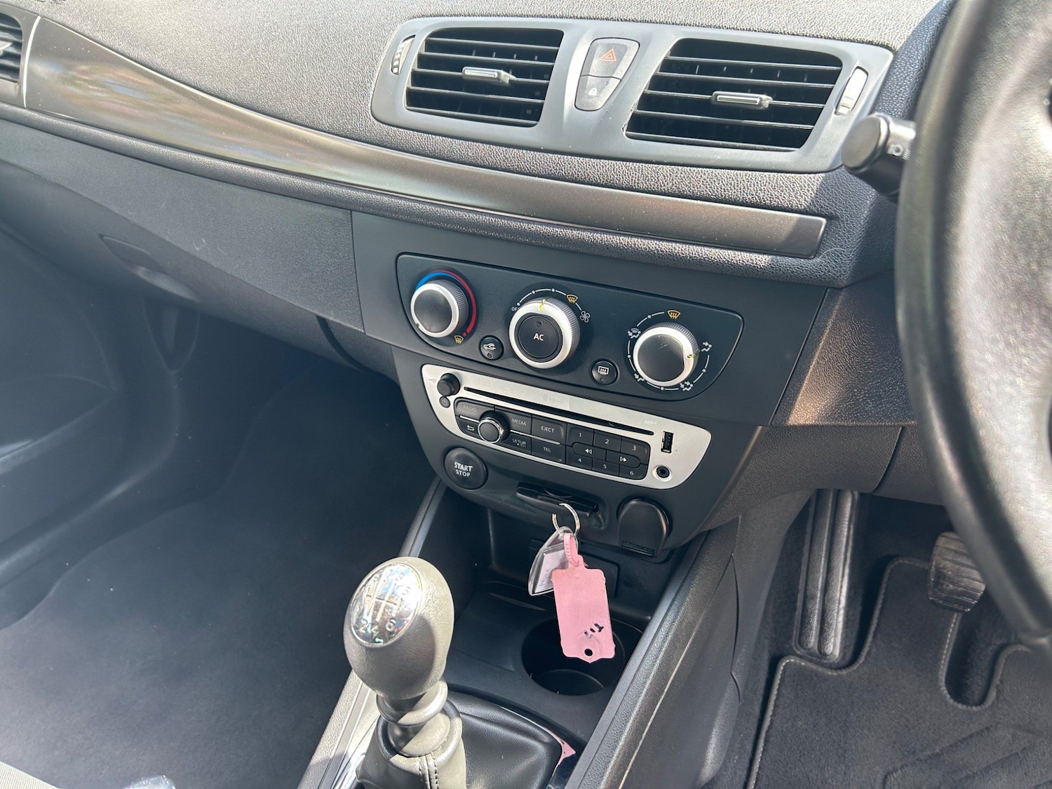 Used Renault Megane 2014 for sale - 75139385: Photo 3