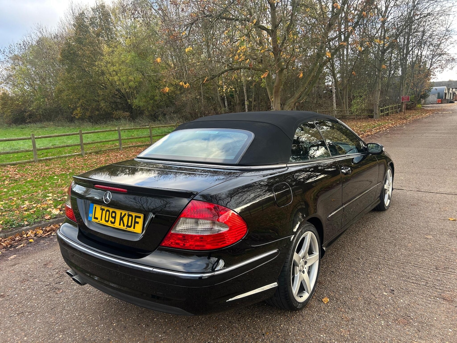Used Mercedes-Benz CLK 2009 for sale - 76561881: Photo 29