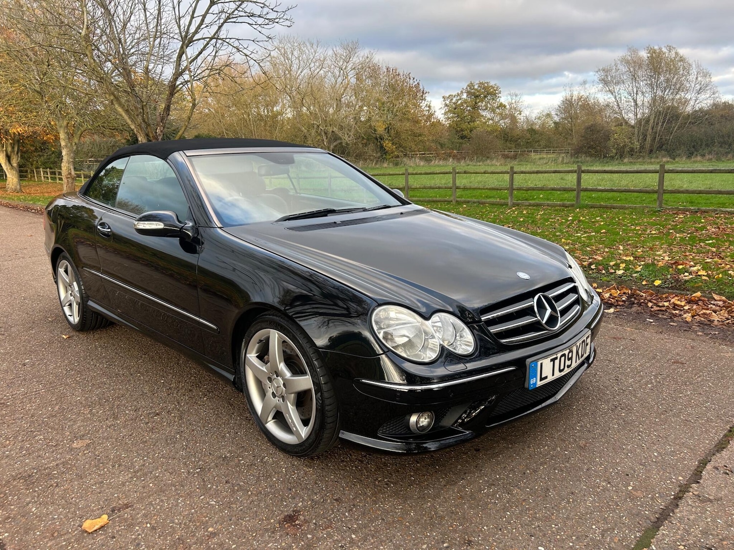 Used Mercedes-Benz CLK 2009 for sale - 76561881: Photo 33