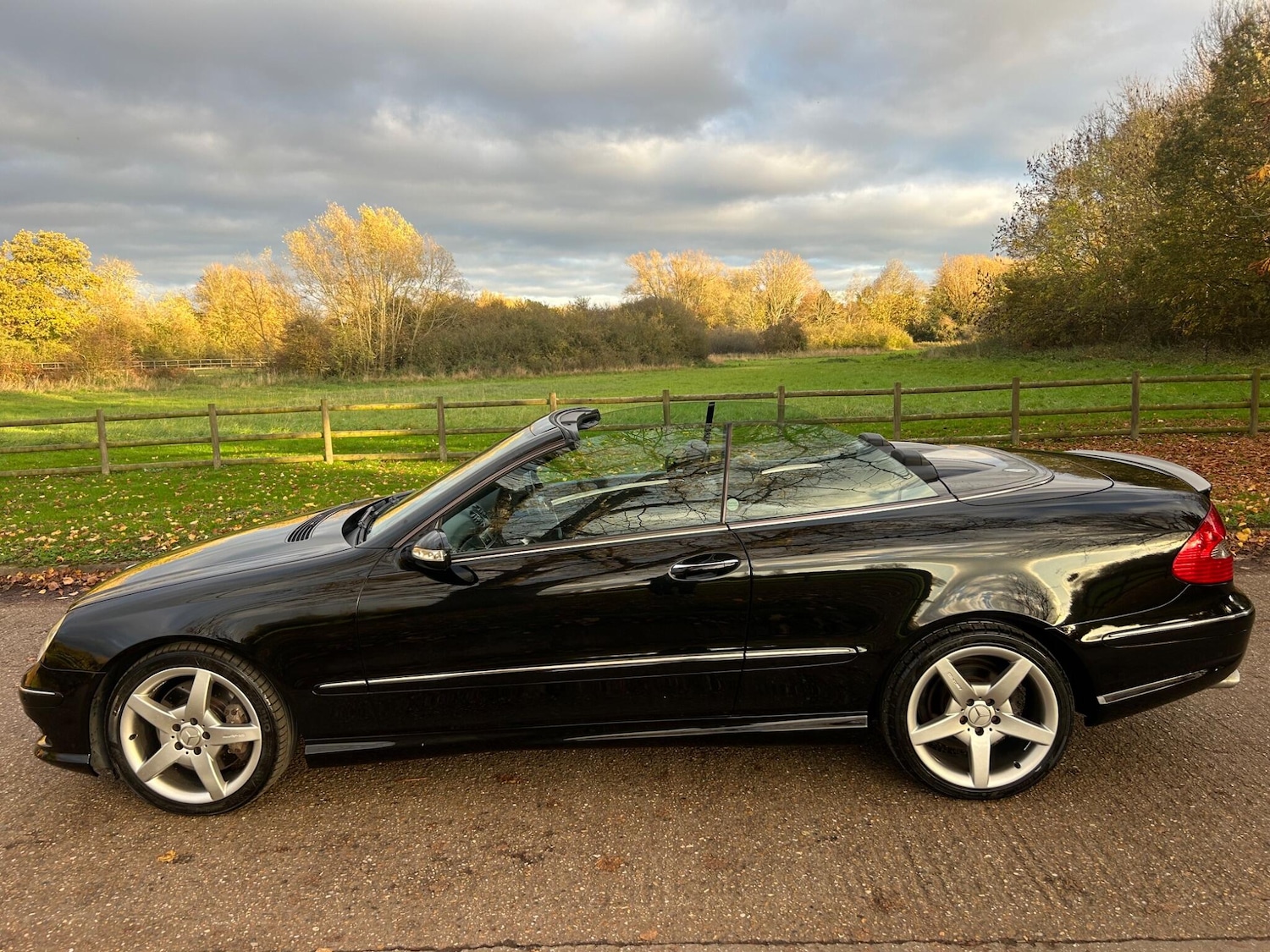 Used Mercedes-Benz CLK 2009 for sale - 76561881: Photo 5