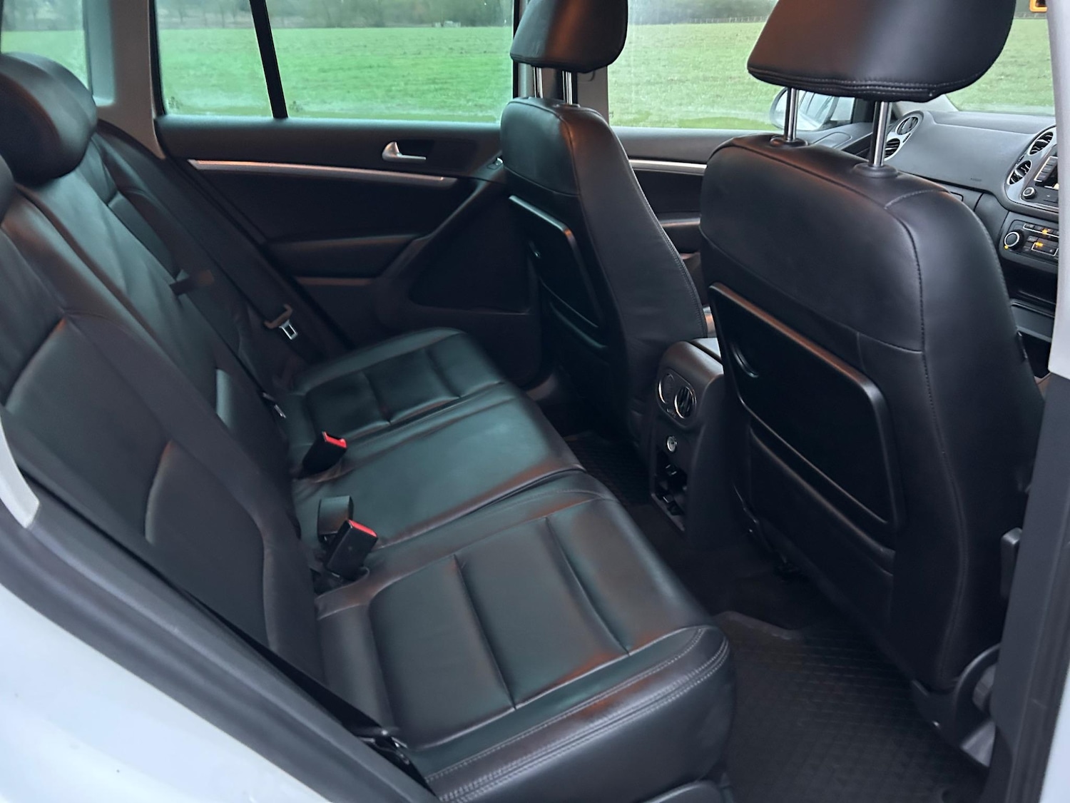 Used Volkswagen Tiguan 2014 for sale - 77709410: Photo 24