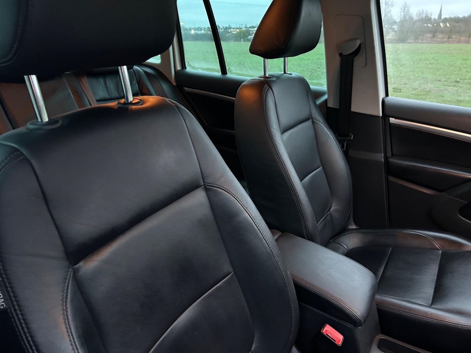 Used Volkswagen Tiguan 2014 for sale - 77709410: Photo 3