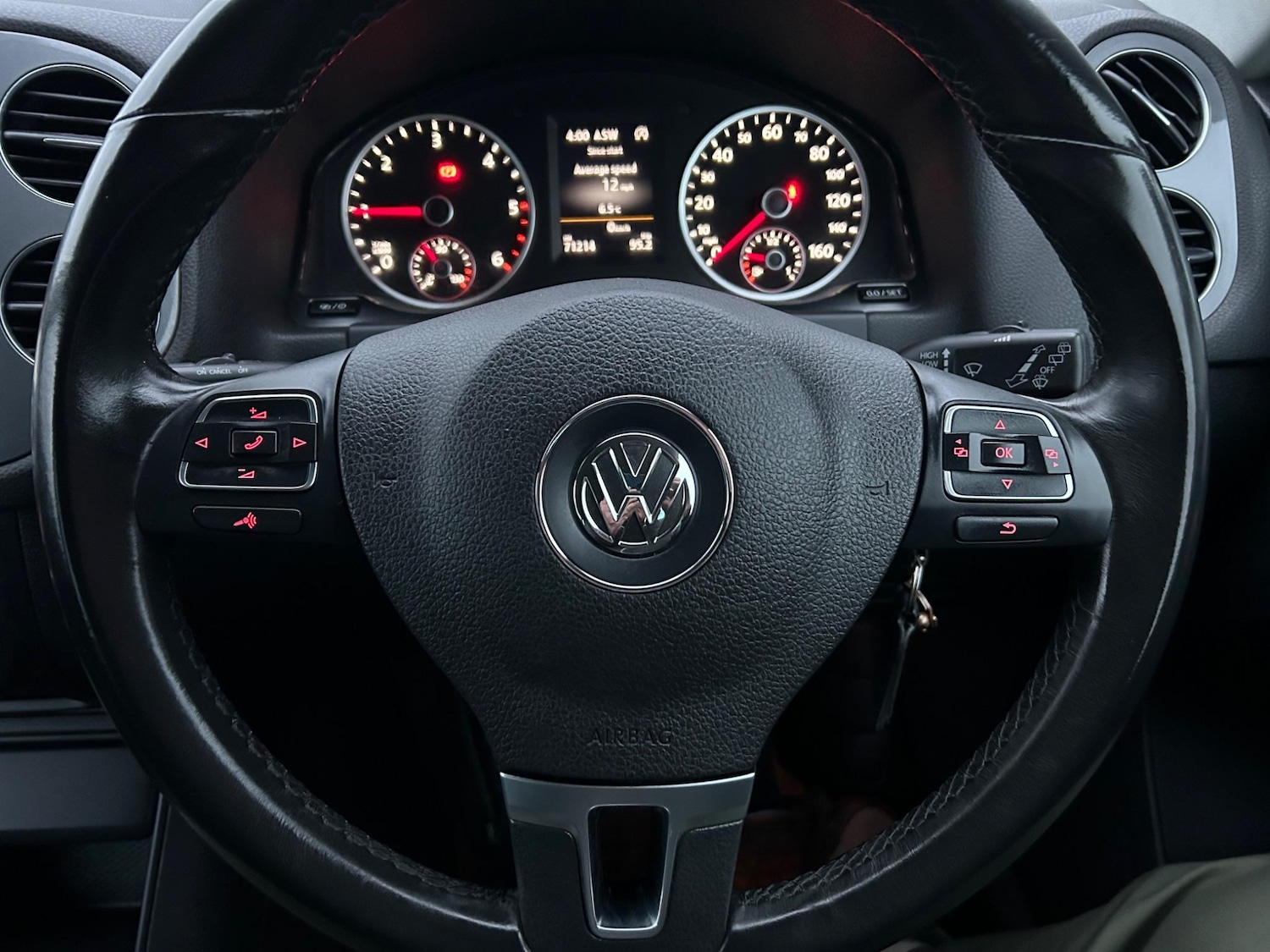 Used Volkswagen Tiguan 2014 for sale - 77709410: Photo 5