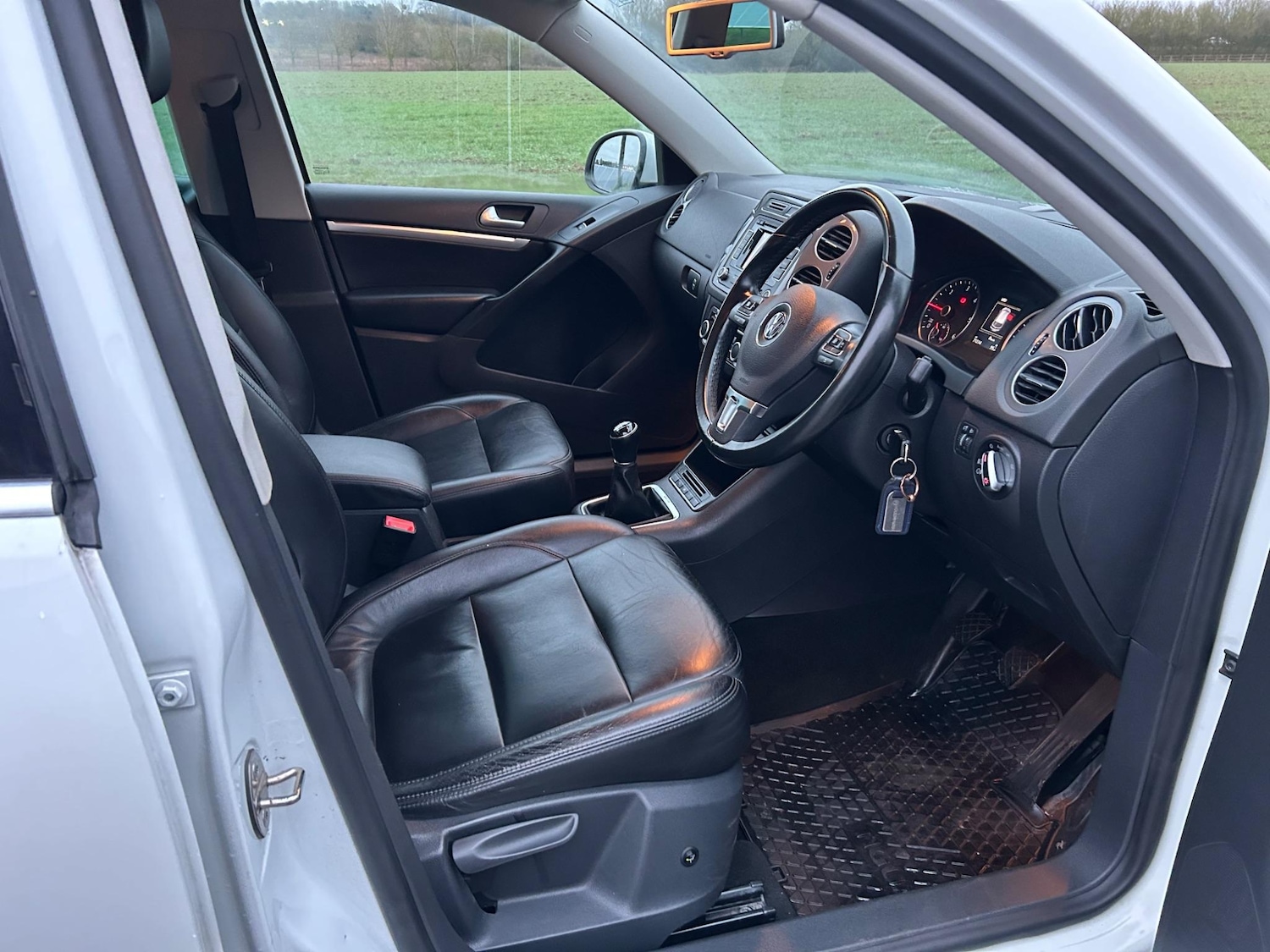 Used Volkswagen Tiguan 2014 for sale - 77709410: Photo 8