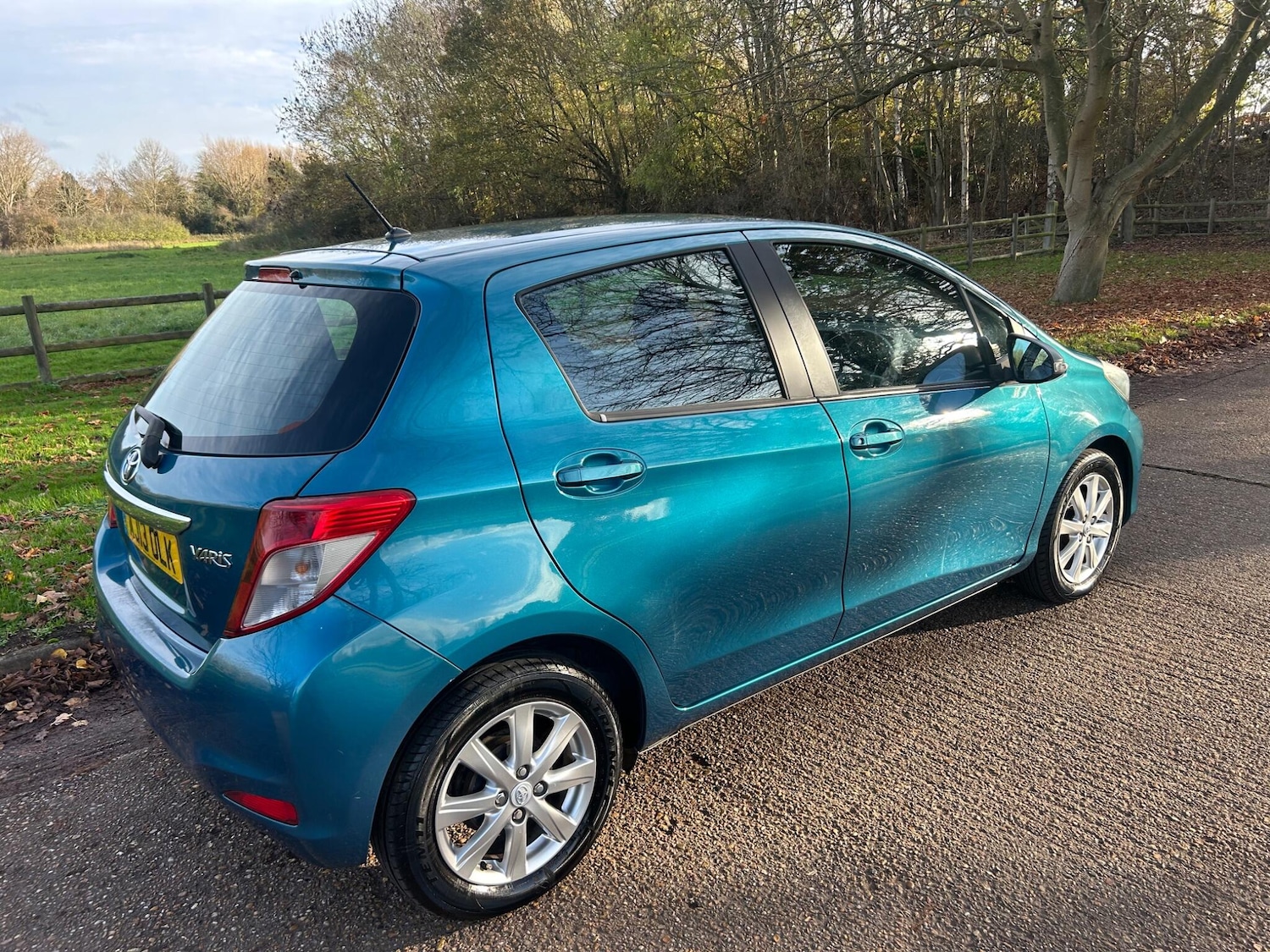 Used Toyota Yaris 2013 for sale - 76572402: Photo 13