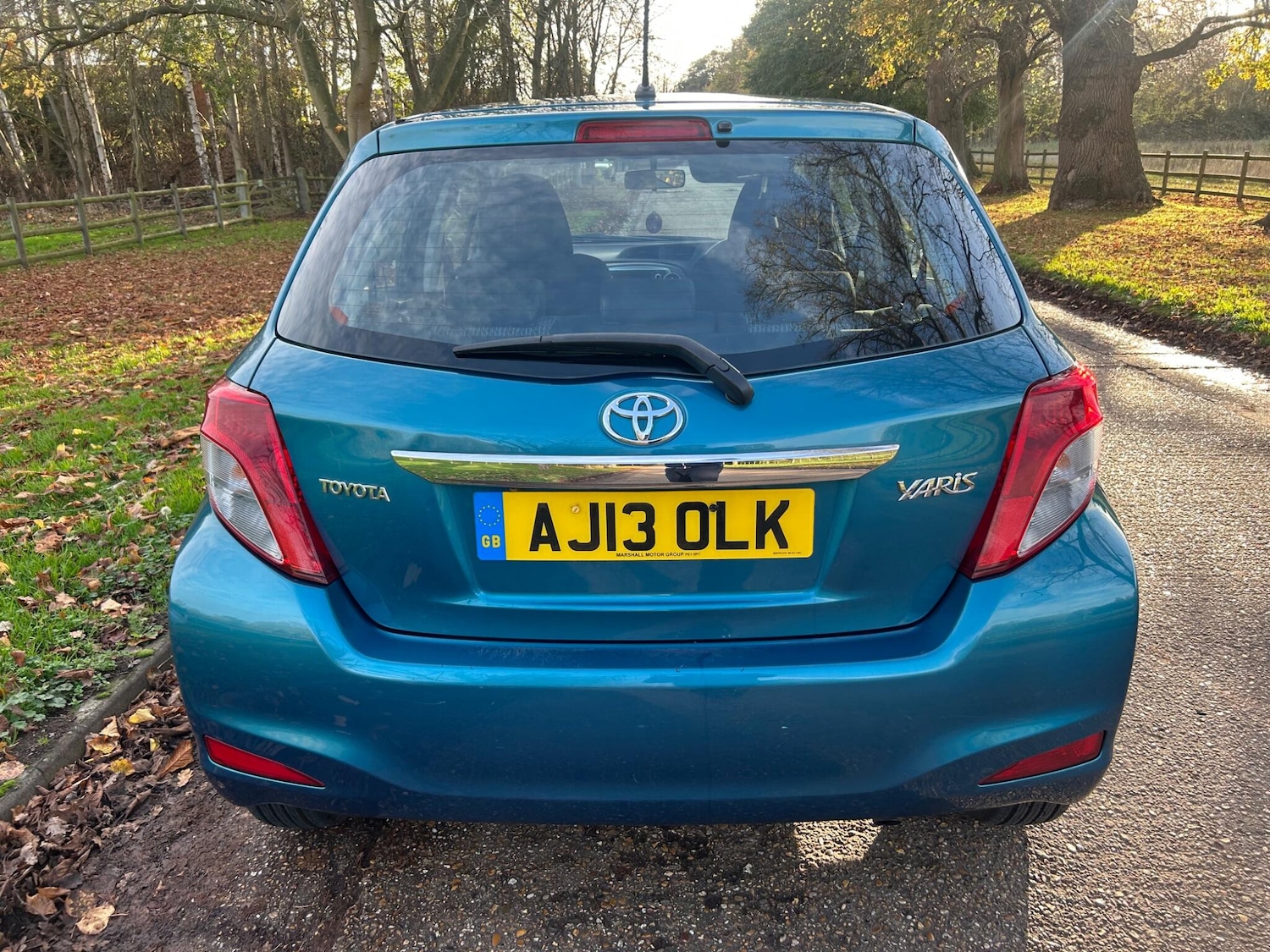 Used Toyota Yaris 2013 for sale - 76572402: Photo 16