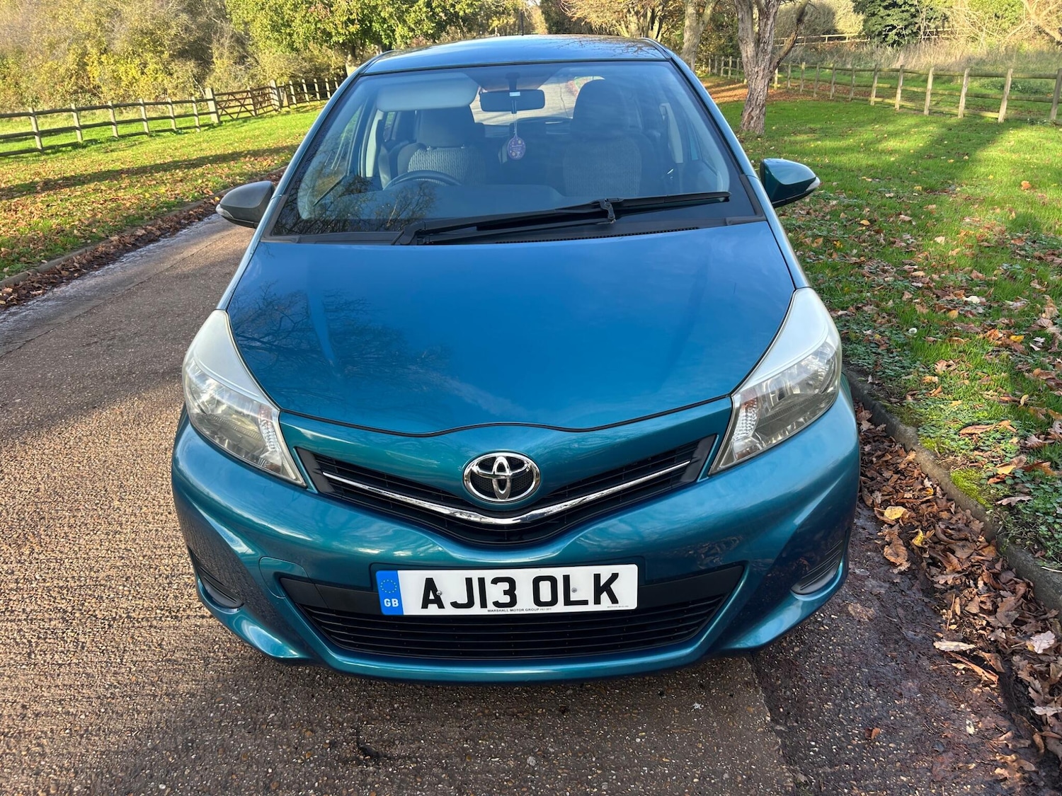 Used Toyota Yaris 2013 for sale - 76572402: Photo 22