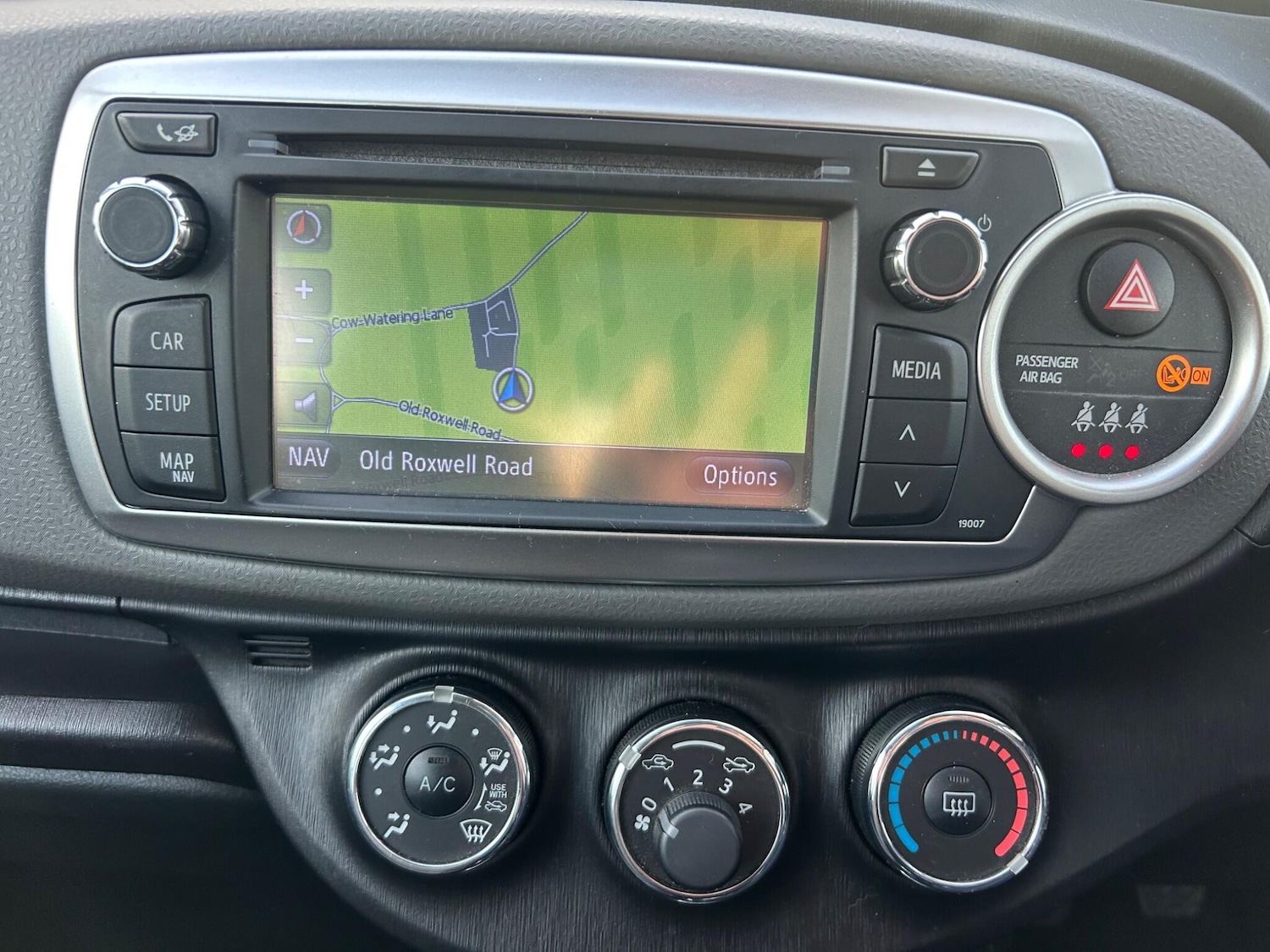 Used Toyota Yaris 2013 for sale - 76572402: Photo 3