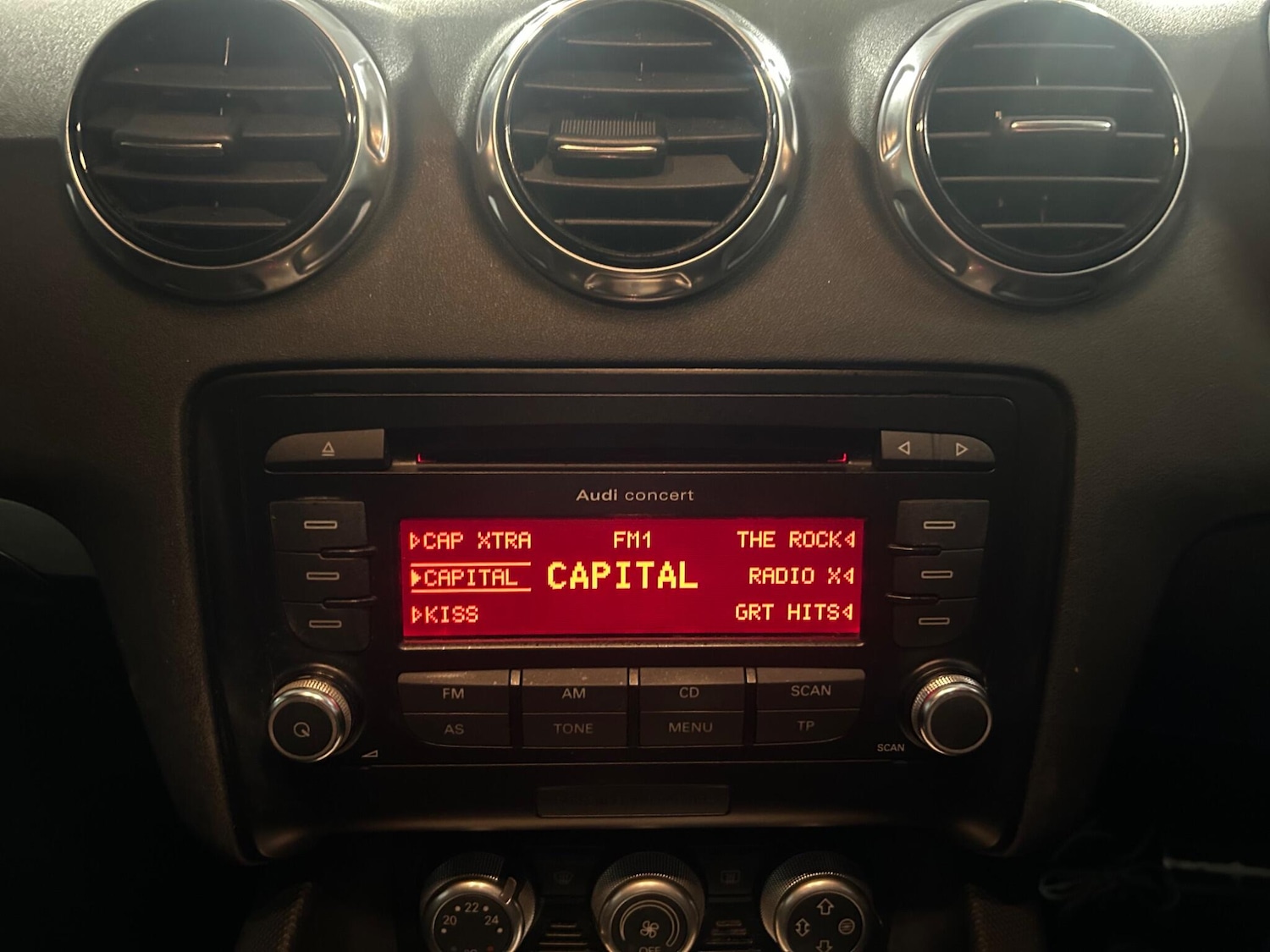 Used Audi TT 2012 for sale - 77331359: Photo 6