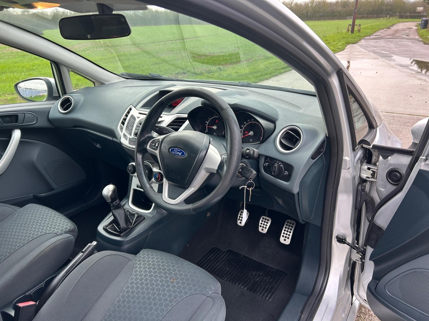 Used Ford Fiesta 2011 for sale - 77377251: Photo 10