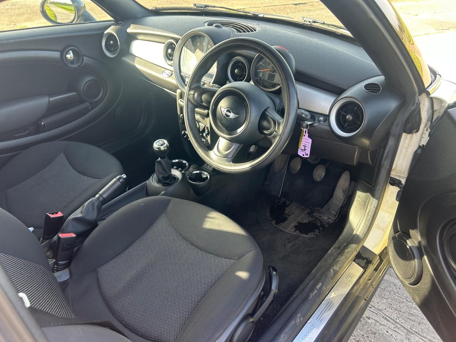 Used MINI Coupe 2015 for sale - 78171255: Photo 2