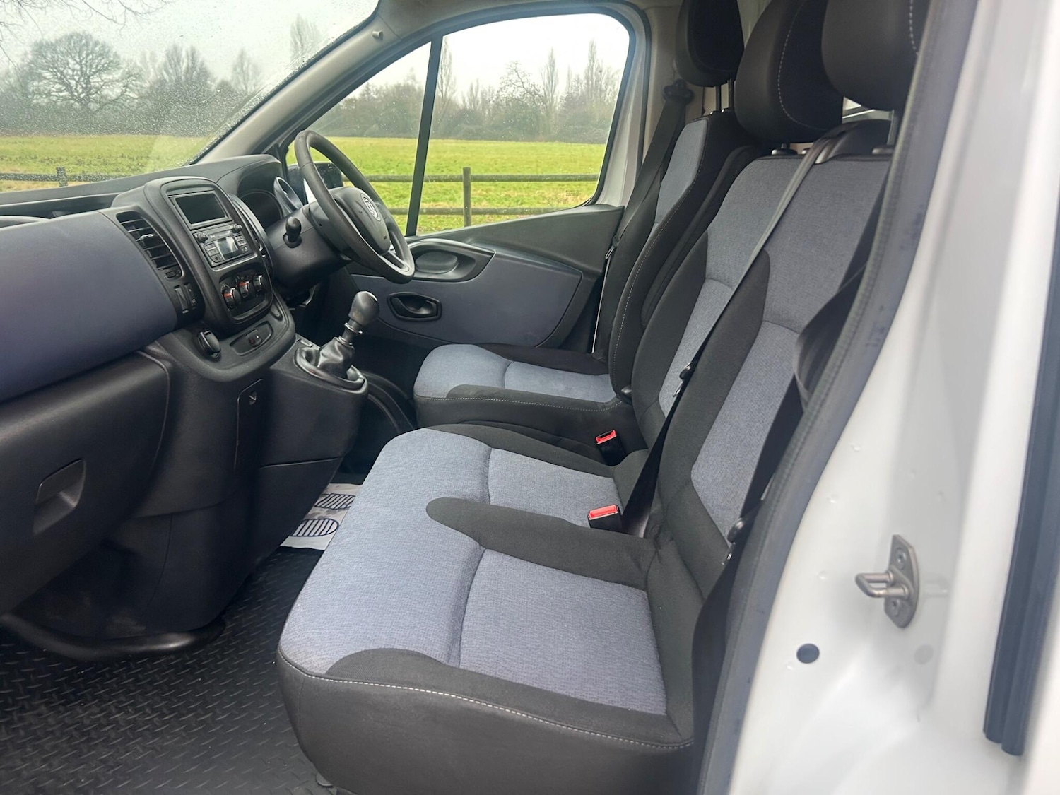 Used Vauxhall Vivaro 2016 for sale - 77424890: Photo 11