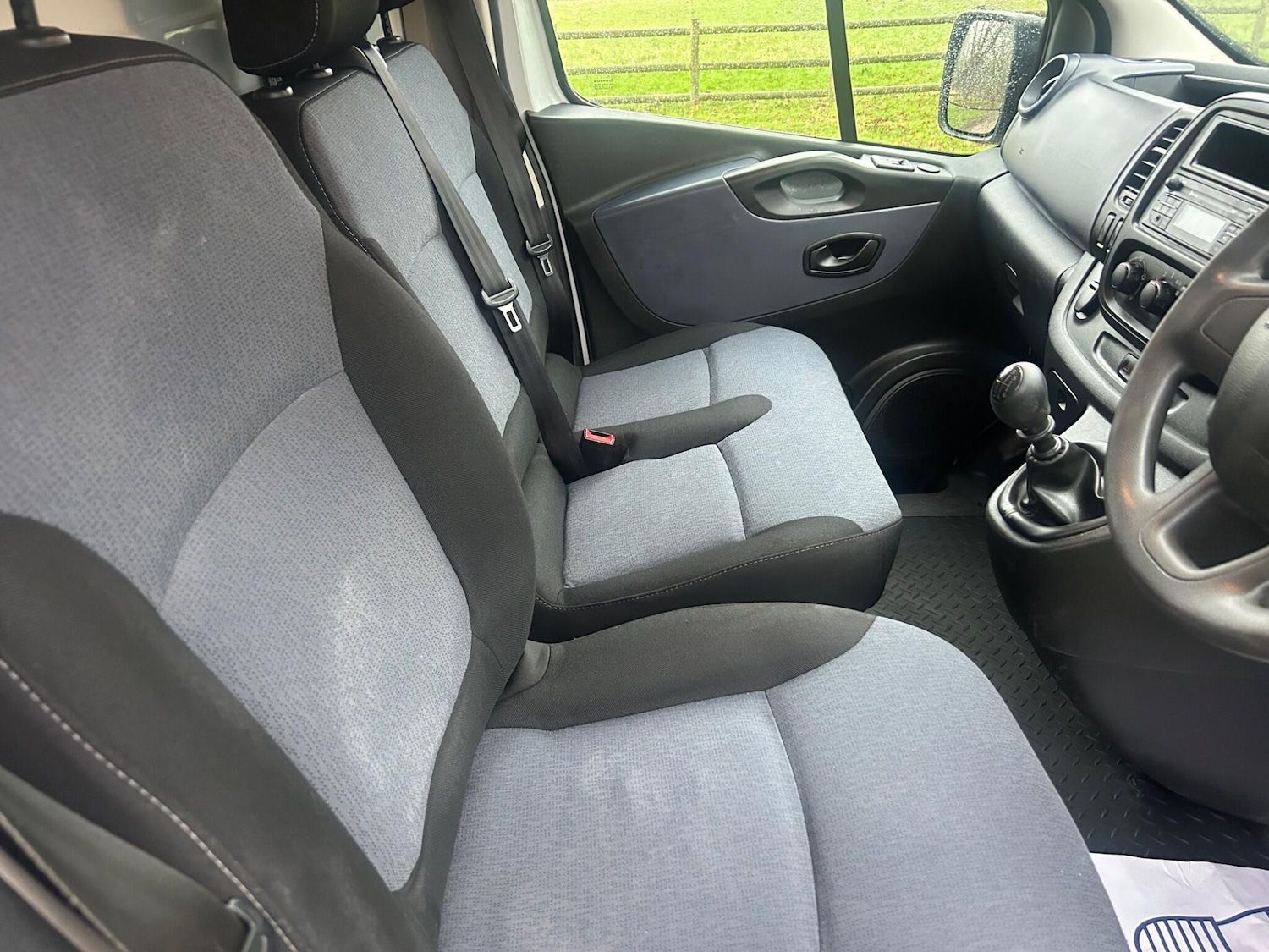 Used Vauxhall Vivaro 2016 for sale - 77424890: Photo 6