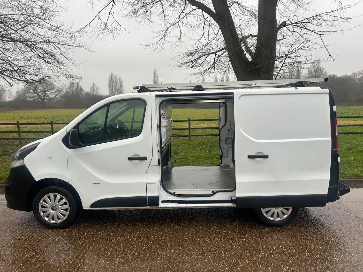 Used Vauxhall Vivaro 2016 for sale - 77424890: Photo 9