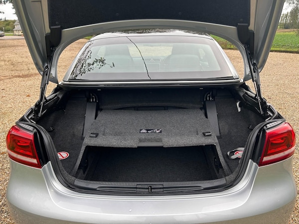 Used Volkswagen EOS 2012 for sale - 75139330: Photo 14