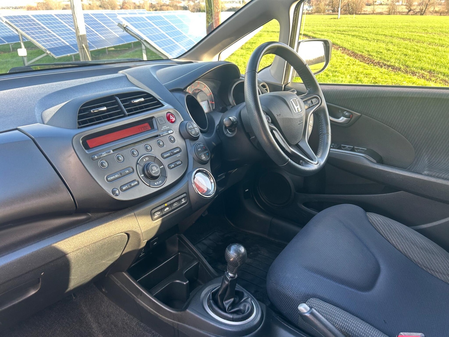 Used Honda Jazz 2014 for sale - 76898542: Photo 24