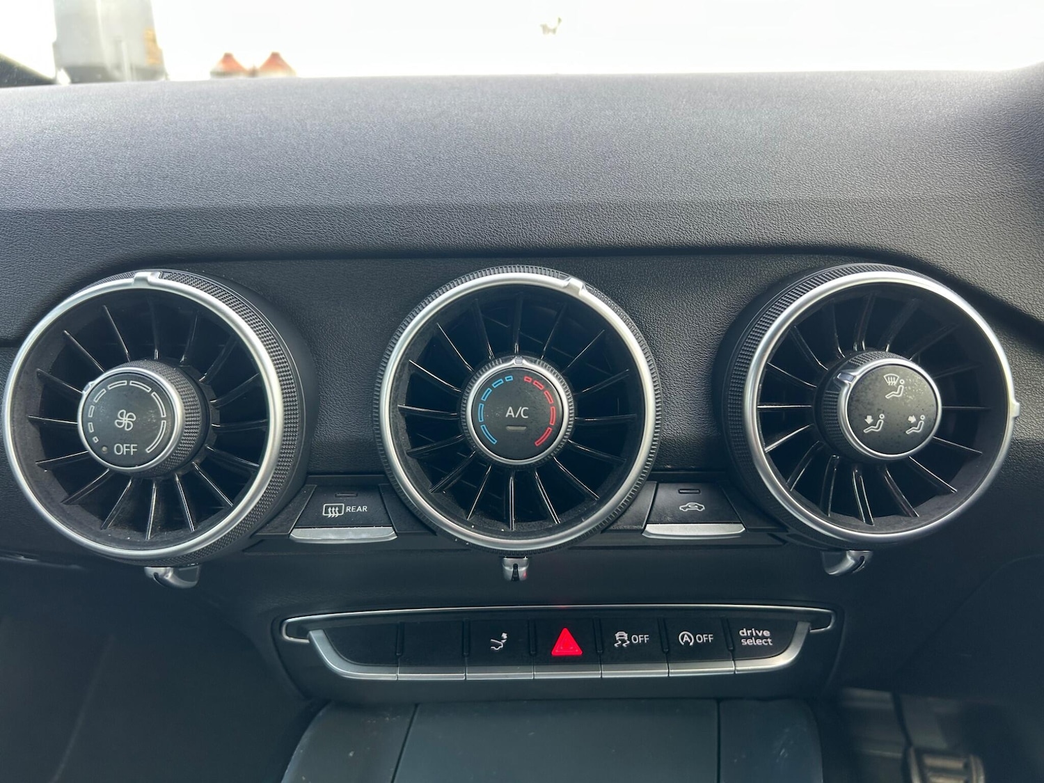 Used Audi TT 2015 for sale - 77254775: Photo 25