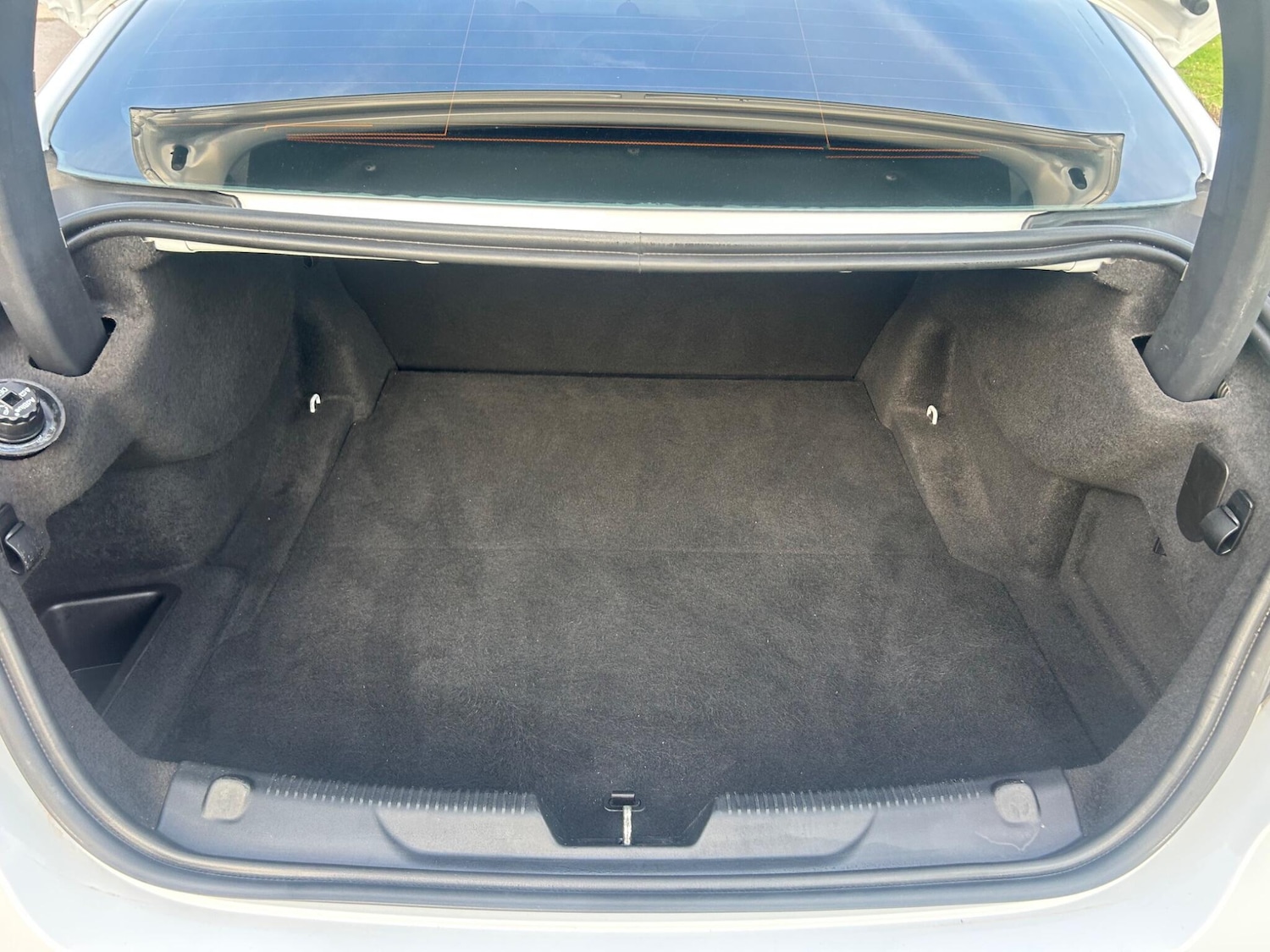 Used Jaguar XE 2016 for sale - 76667131: Photo 20