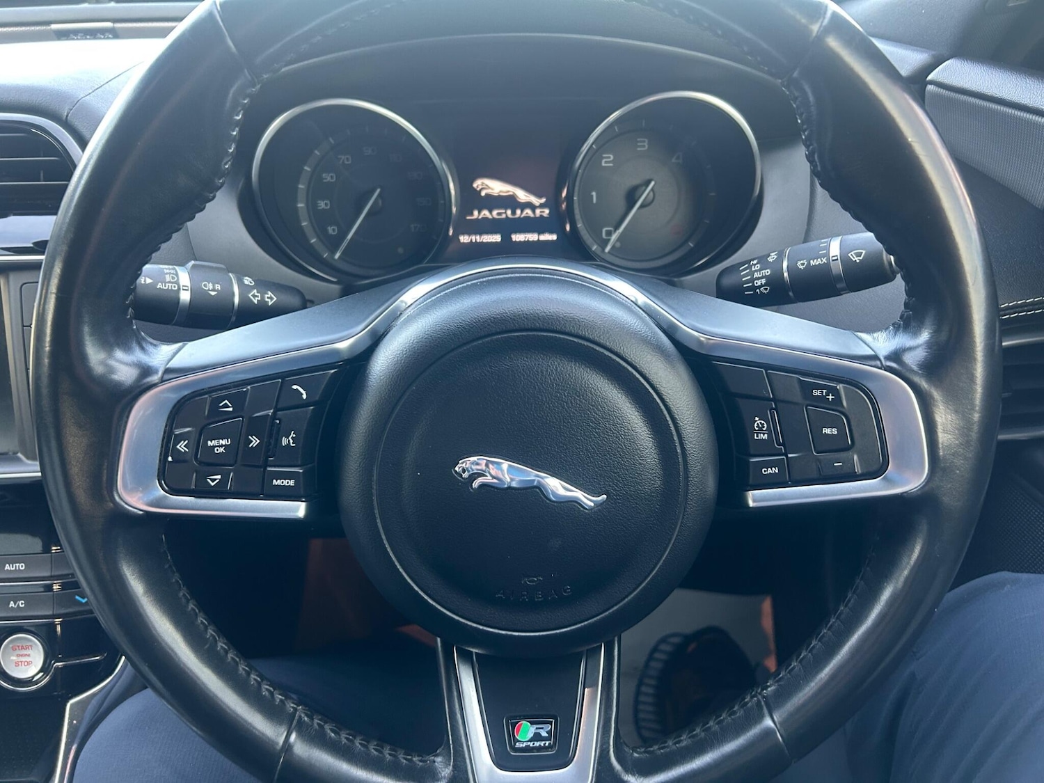 Used Jaguar XE 2016 for sale - 76667131: Photo 22