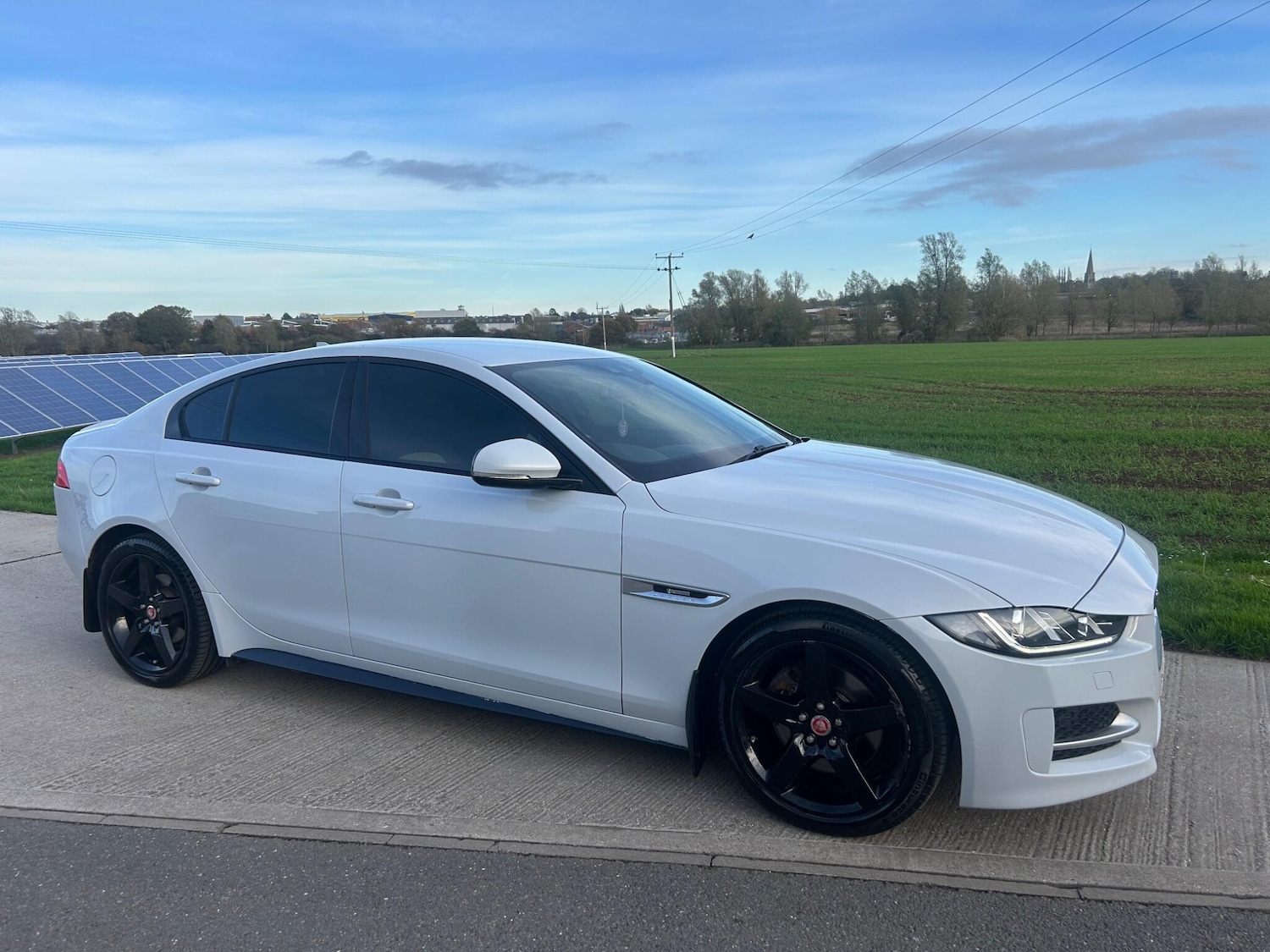 Used Jaguar XE 2016 for sale - 76667131: Photo 5