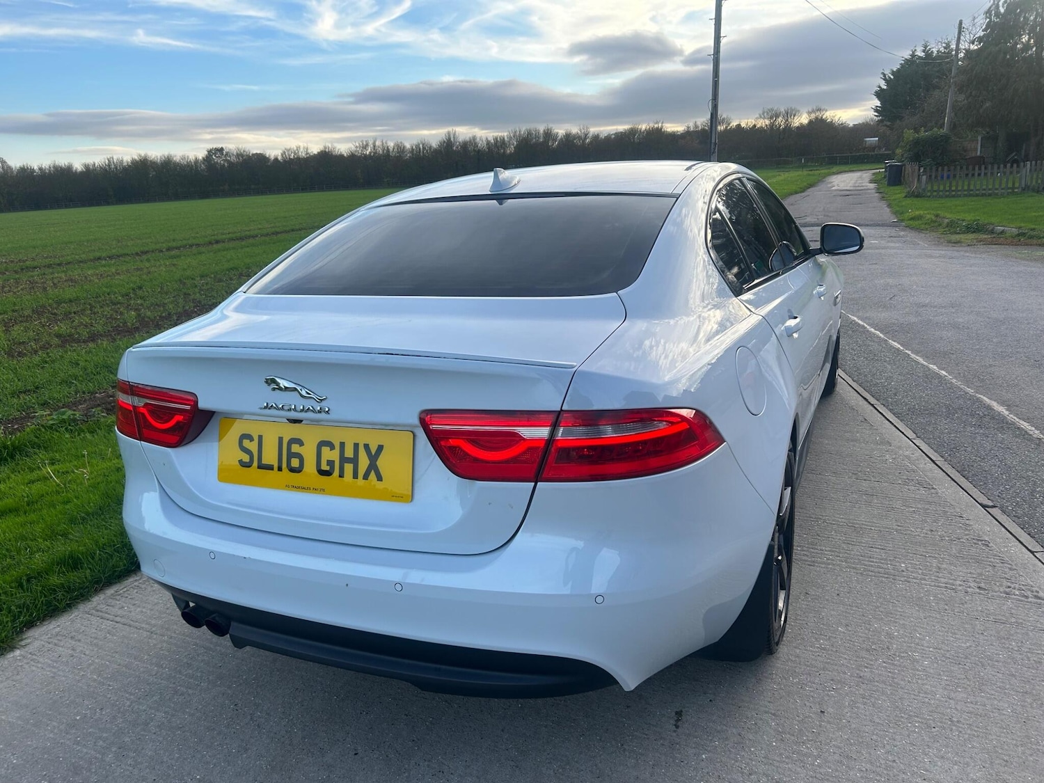 Used Jaguar XE 2016 for sale - 76667131: Photo 7