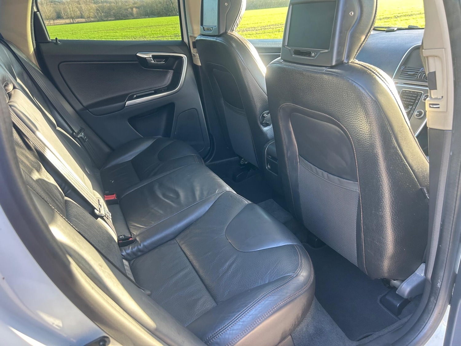 Used Volvo XC60 for sale - 76899517: Photo 23