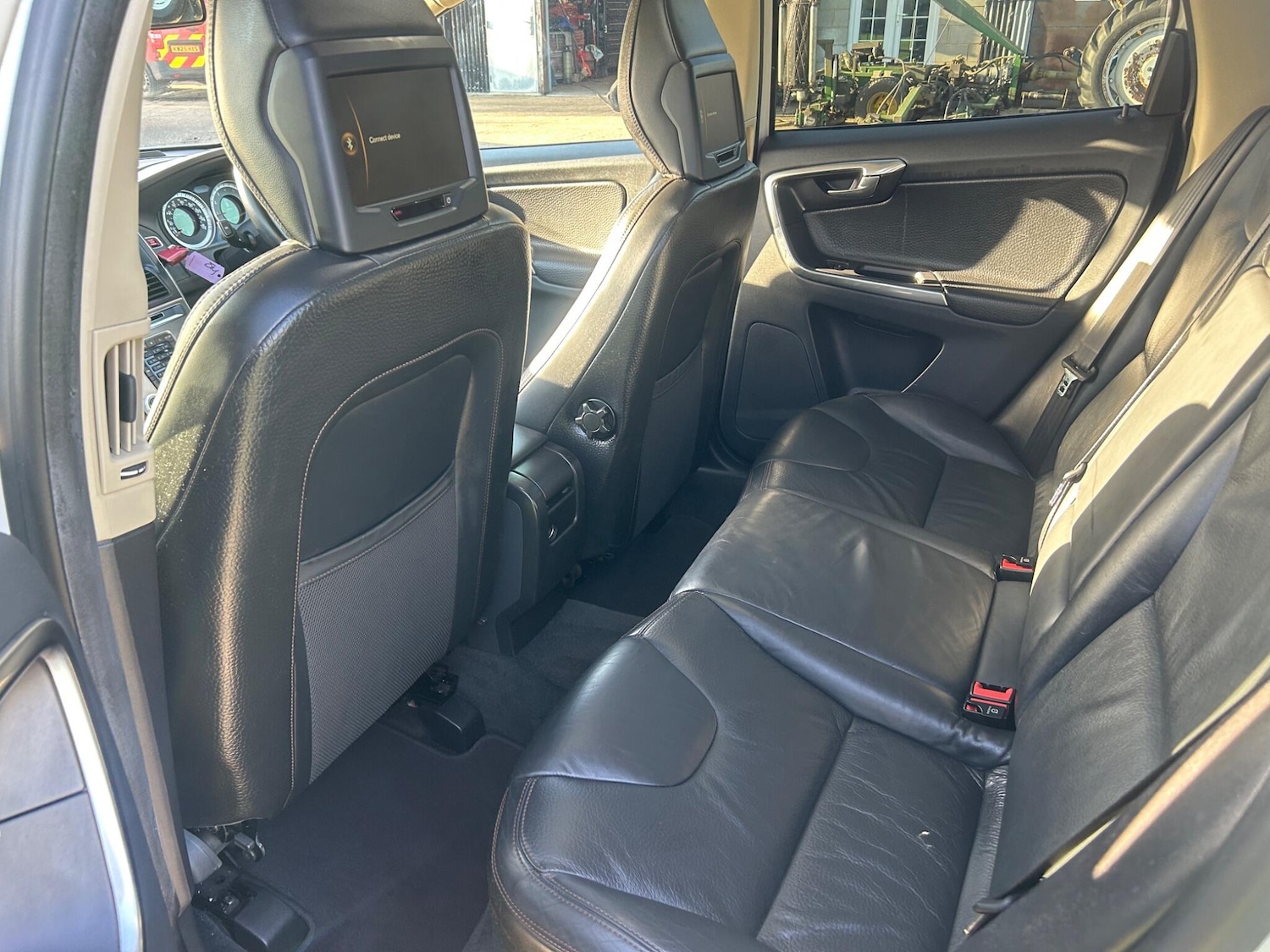 Used Volvo XC60 for sale - 76899517: Photo 25