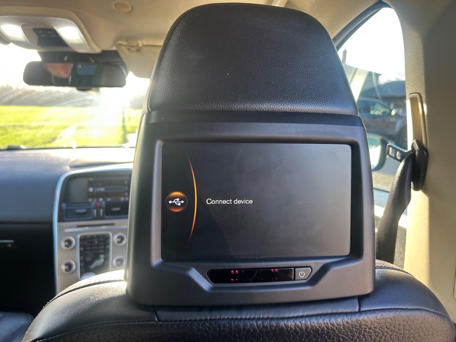 Used Volvo XC60 for sale - 76899517: Photo 3