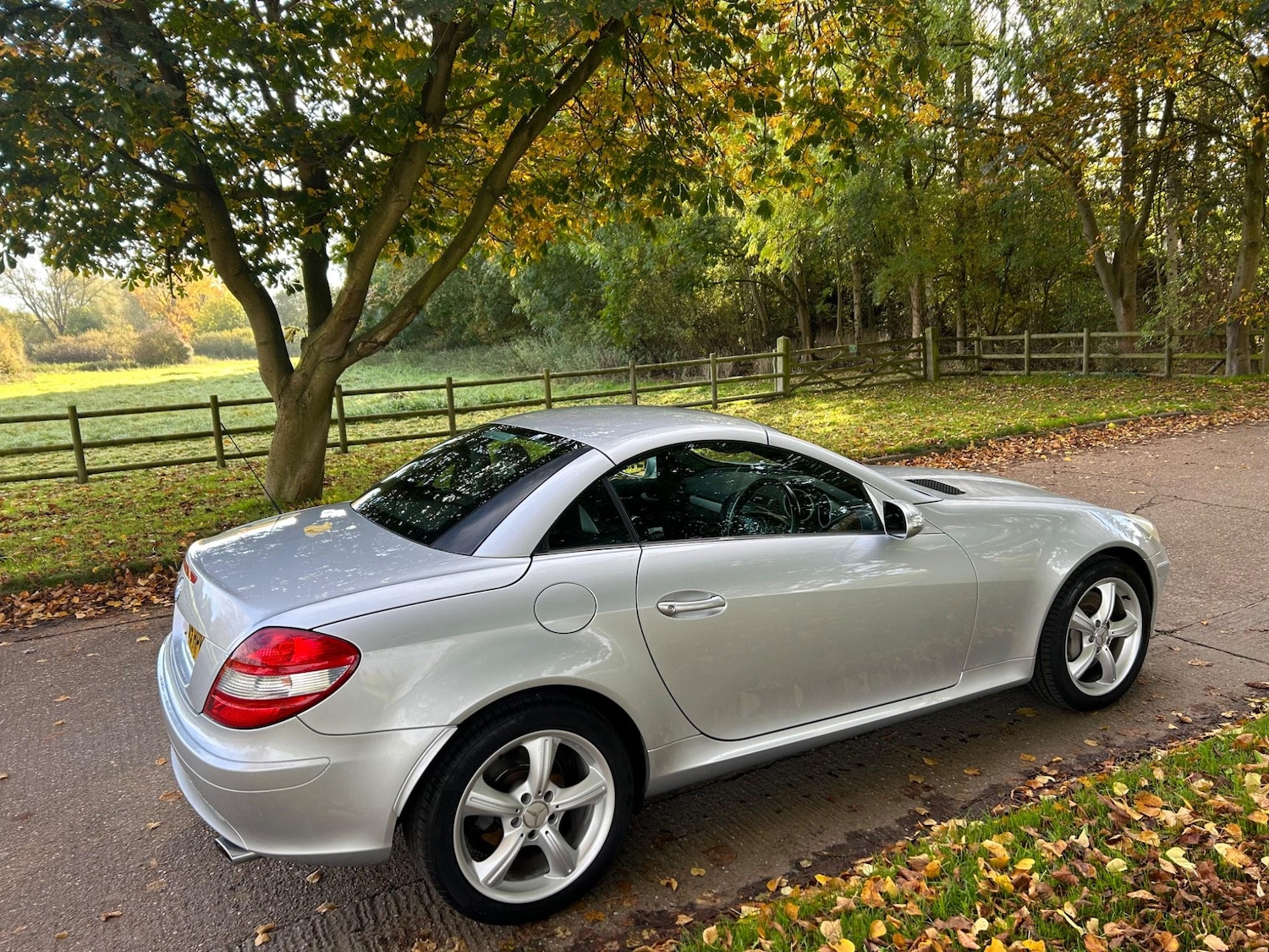 Used Mercedes-Benz SLK 2005 for sale - 76992729: Photo 11