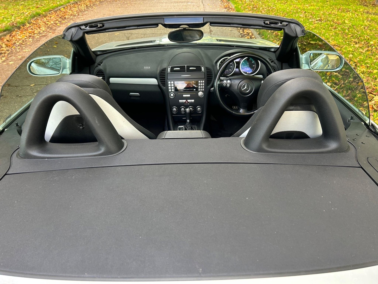 Used Mercedes-Benz SLK 2005 for sale - 76992729: Photo 2