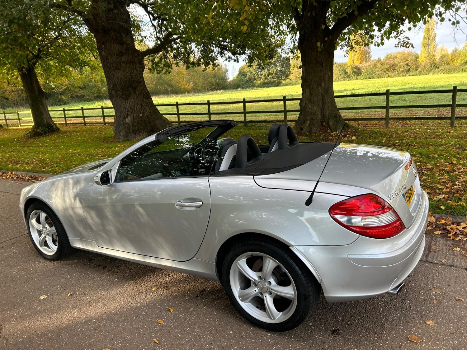 Used Mercedes-Benz SLK 2005 for sale - 76992729: Photo 29