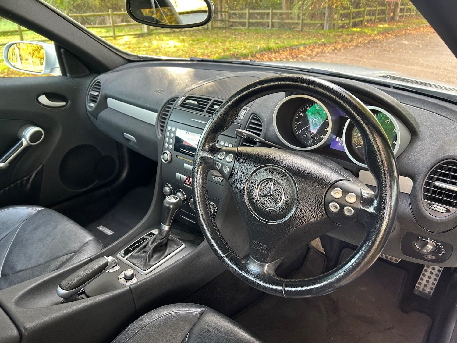 Used Mercedes-Benz SLK 2005 for sale - 76992729: Photo 6