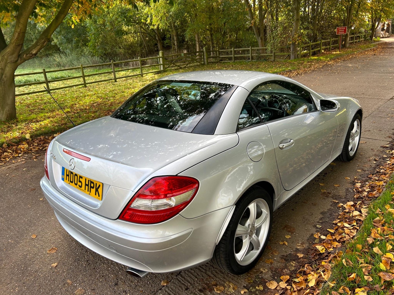 Used Mercedes-Benz SLK 2005 for sale - 76992729: Photo 8