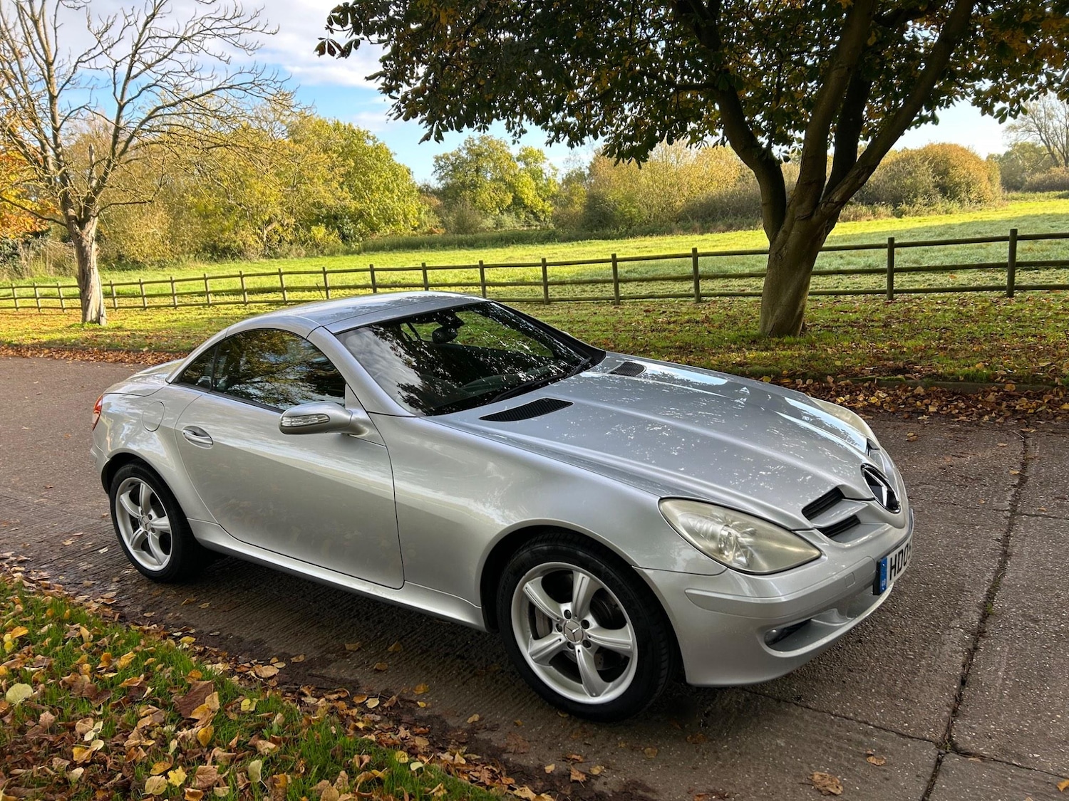Used Mercedes-Benz SLK 2005 for sale - 76992729: Photo 9