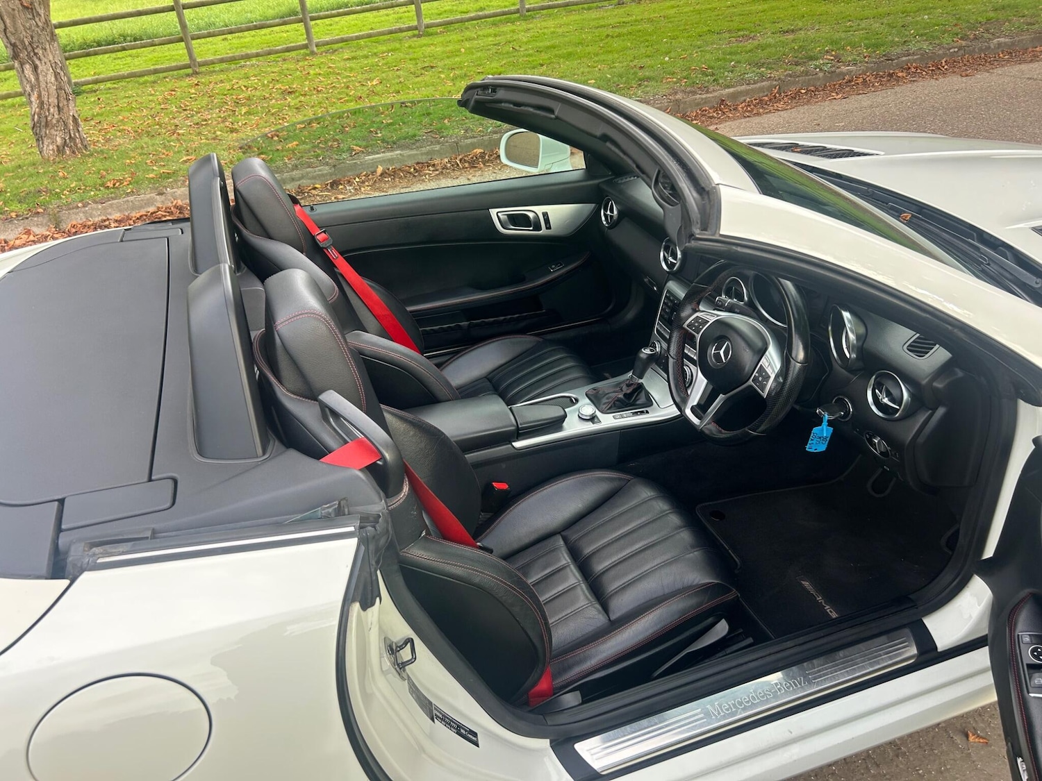 Used Mercedes-Benz SLK 2013 for sale - 76136838: Photo 31