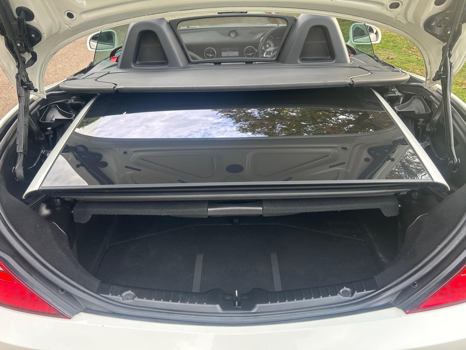 Used Mercedes-Benz SLK 2013 for sale - 76136838: Photo 32