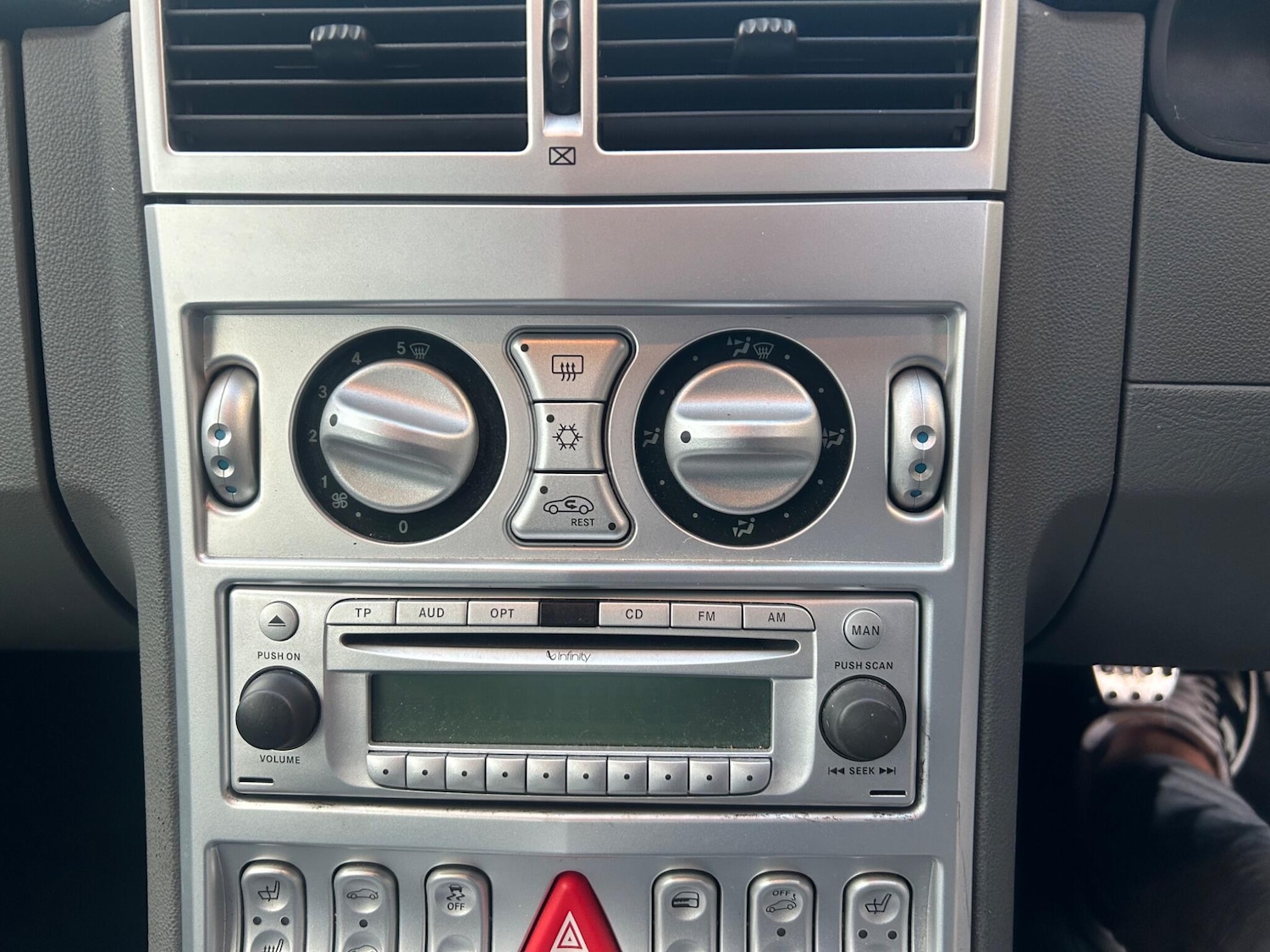 Used Chrysler Crossfire 2005 for sale - 77958393: Photo 19