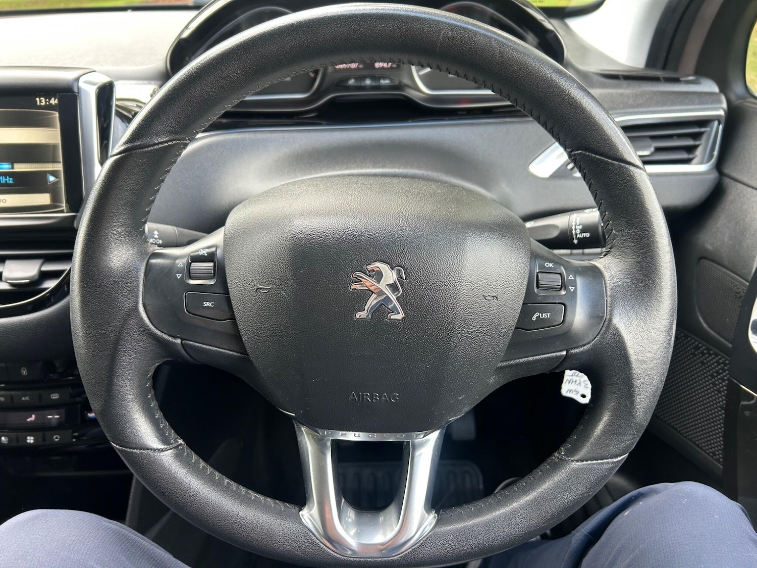 Used Peugeot 208 2013 for sale - 76083745: Photo 16