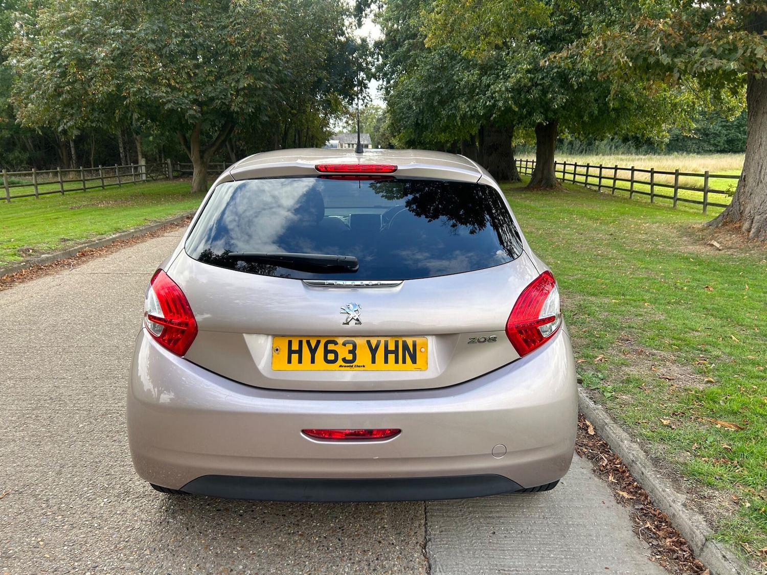 Used Peugeot 208 2013 for sale - 76083745: Photo 19
