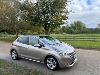 Peugeot - 208