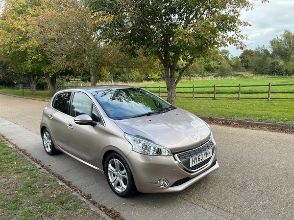 Used Peugeot 208 2013 for sale - 76083745: Photo 22