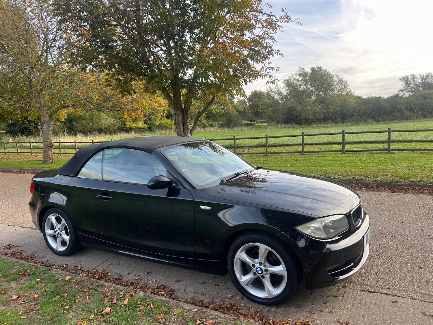 Used BMW 1 Series 2009 for sale - 76200472: Photo 1