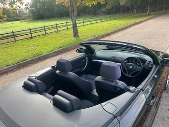 Used BMW 1 Series 2009 for sale - 76200472: Photo