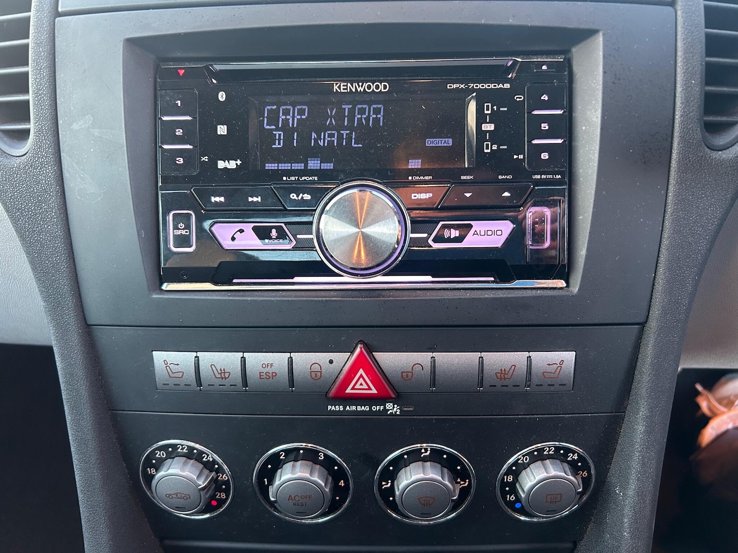 Used Mercedes-Benz SLK 2005 for sale - 77050133: Photo 3