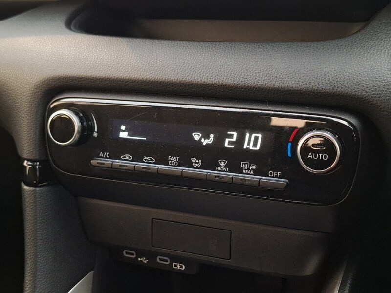 Used Mazda Mazda2 HYBRID 2024 for sale - 76815837: Photo 13