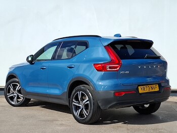 Used Volvo XC40 2023 for sale - 75900575: Photo 3